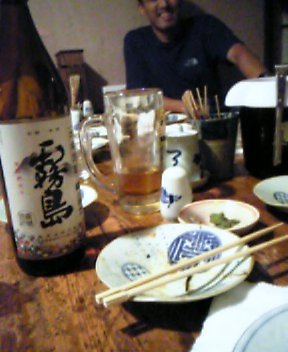 ヤキトリ屋にて