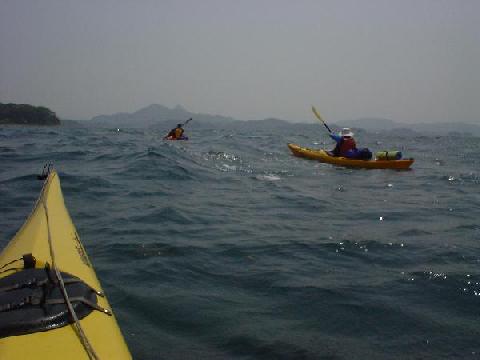 さらに風強し。