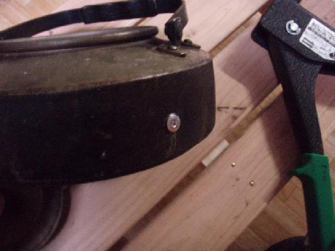 キミは鍋の穴を塞いだことがあるか？